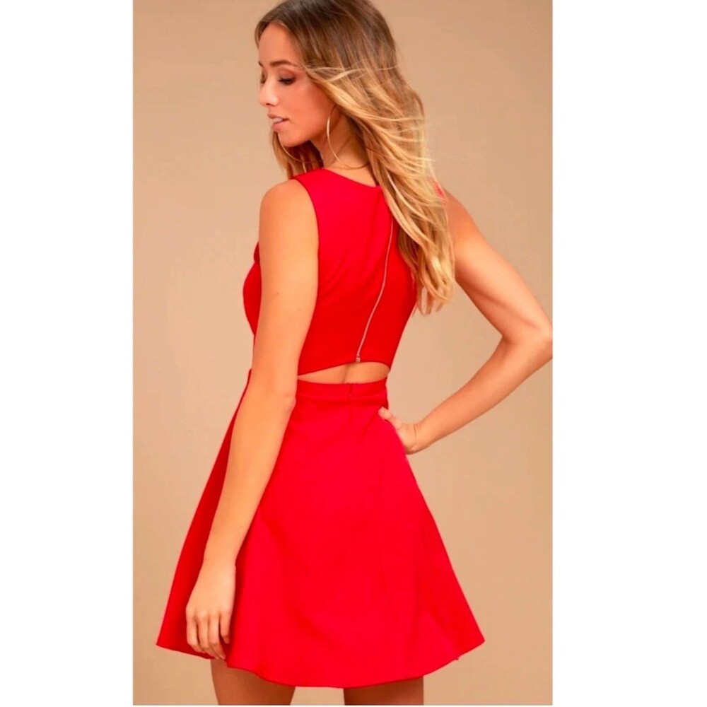 Lulus Fit & Flare Skater Dress NWT Size Small Red Cutout Open Back Mini